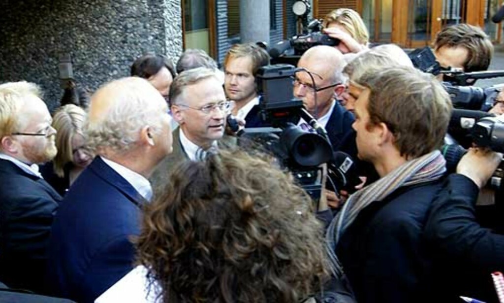 image: Jens innkalte til hastemøte image: Jens innkalte til hastemøte