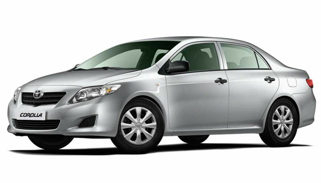 <strong><b>COROLLA:</strong> </b> I stedet for sin egen Toyota Carina (under) kjørte kvinnen av gårde i en Toyota Corolla. Bilen var en god del eldre enn denne modellen. Ilustrasjonsbilder: Toyota <strong><b>COROLLA:</strong> </b> I stedet for sin egen Toyota Carina (under) kjørte kvinnen av gårde i en Toyota Corolla. Bilen var en god del eldre enn denne modellen. Ilustrasjonsbilder: Toyota