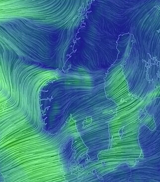 image: Ekstremværet «Urd» i full fart mot Norge. Det ventes bølger på opp mot 25 meter
