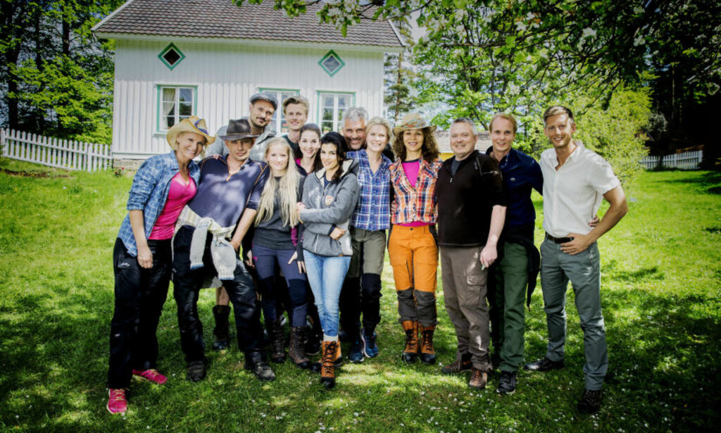 HER ER DELTAKERNE: Lotto-vertinne Ingeborg Myhre Luedlow (41), «Fjorden Cowboys»-stjerne Leif-Einar «Lothepus» Lothe (46), komiker og «Sofa»-stjerne Tore Petterson (37), blogger og eventyrer Tonje Blomseth (22), toppsvømmer og modell Lavrans Solli (24), tv-baker Ida Gran-Jansen (28), tidligere modell og pokerspiller Aylar Lie (32), skuespiller og programleder Jarl Goli (59), supermodell og programleder Vendela Kirsebom (49), treningsguru og tv-profil Kari Jaquesson (54), tv-kokk Lars Barmen (53) og realitykjendis Petter Pilgaard (36). Ytterst til høyre står «Farmen»-programleder Gaute Grøtta Grav. Foto: Bjørn Langsem / Dagbladet HER ER DELTAKERNE: Lotto-vertinne Ingeborg Myhre Luedlow (41), «Fjorden Cowboys»-stjerne Leif-Einar «Lothepus» Lothe (46), komiker og «Sofa»-stjerne Tore Petterson (37), blogger og eventyrer Tonje Blomseth (22), toppsvømmer og modell Lavrans Solli (24), tv-baker Ida Gran-Jansen (28), tidligere modell og pokerspiller Aylar Lie (32), skuespiller og programleder Jarl Goli (59), supermodell og programleder Vendela Kirsebom (49), treningsguru og tv-profil Kari Jaquesson (54), tv-kokk Lars Barmen (53) og realitykjendis Petter Pilgaard (36). Ytterst til høyre står «Farmen»-programleder Gaute Grøtta Grav. Foto: Bjørn Langsem / Dagbladet