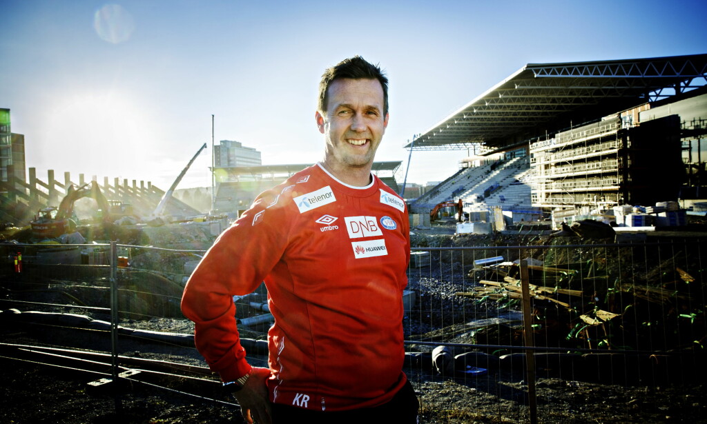 BYGGER KLUBB: Ronny Deila er i full gang som hovedtrener i Vålerenga. Det første han gjør er å forsterke støtteapparatet. Samtidig vokser klubbens nye storstue på Oslo øst stadig.
<span style="background-color: initial;"> Foto: Nina Hansen / Dagbladet</span> BYGGER KLUBB: Ronny Deila er i full gang som hovedtrener i Vålerenga. Det første han gjør er å forsterke støtteapparatet. Samtidig vokser klubbens nye storstue på Oslo øst stadig.
<span style="background-color: initial;"> Foto: Nina Hansen / Dagbladet</span>