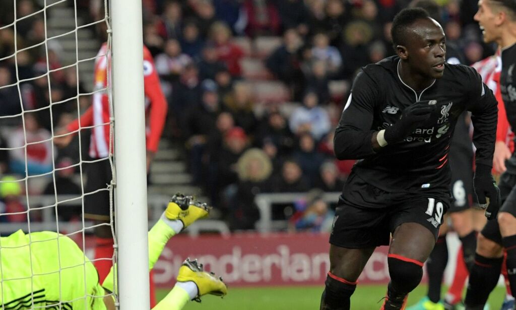 image: Her tror Mané han redder Liverpool. Så klønet han det til