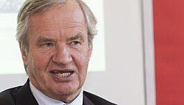 - Kjos har gjemt seg. Han vil bare vise seg fram når det er gode nyheter - Kjos har gjemt seg. Han vil bare vise seg fram når det er gode nyheter