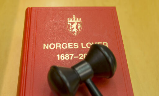 Oslo 20160201.
Stadig flere dømmes i det norske rettsvesen. Norske lover danner grunnlaget for hvordan den straffedømte blir dømt. Norges lover 1687-2014.
Foto: Terje Pedersen / NTB scanpix