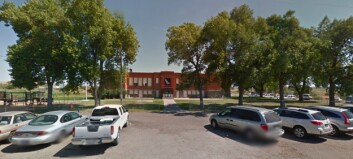 Fotballspilleren ble anklaget for brutalt overgrep mot funksjonshemmet barn. Lokalsamfunnet raser etter at han slapp fengsel Fotballspilleren ble anklaget for brutalt overgrep mot funksjonshemmet barn. Lokalsamfunnet raser etter at han slapp fengsel