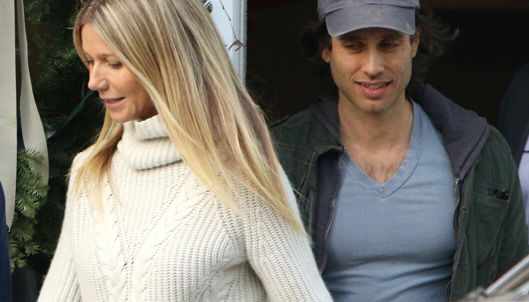 BRENNHETT PAR: Gwynety og Brad viser seg sjeldent sammen, og har holdt en lav profil rundt forholdet sitt. Her er de to fotografert sammen på shopping i Los Angeles. Foto: Splash News / NTB scanpix BRENNHETT PAR: Gwynety og Brad viser seg sjeldent sammen, og har holdt en lav profil rundt forholdet sitt. Her er de to fotografert sammen på shopping i Los Angeles. Foto: Splash News / NTB scanpix 
