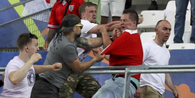 image: Sjokkerte med voldstrusler i hooligan-dokumentar. Nå slår russiske fans tilbake