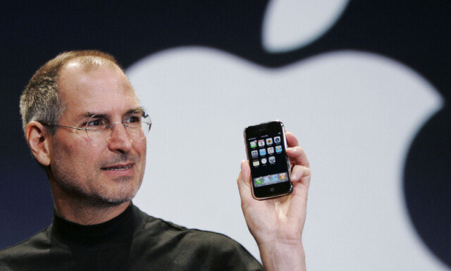 Bilderesultat for apple iphone steve jobs