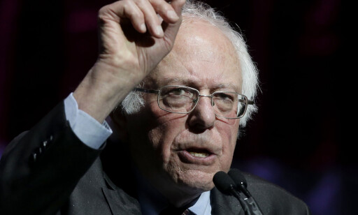 UHELDIG: I en uttalelse til Bloomberg sier Bernie Sanders at han synes det er uheldig at Obama får så godt betalt for sine foredrag. Foto: Steven Senne/AP/Scanpix UHELDIG: I en uttalelse til Bloomberg sier Bernie Sanders at han synes det er uheldig at Obama får så godt betalt for sine foredrag. Foto: Steven Senne/AP/Scanpix