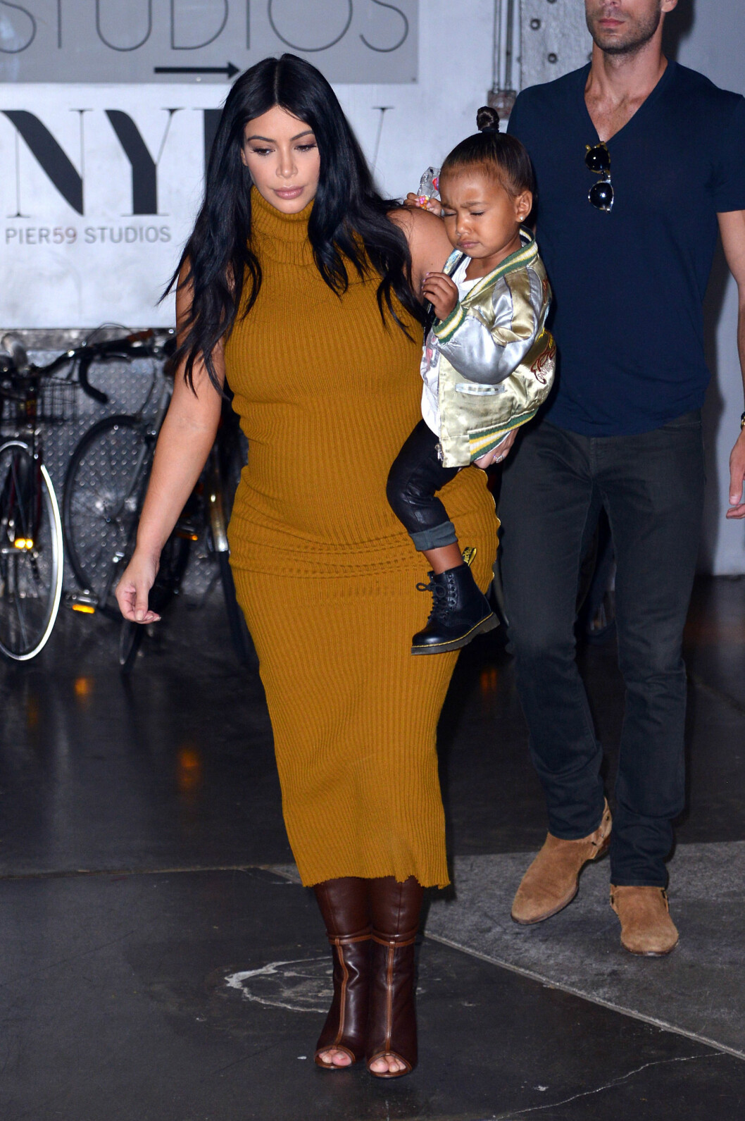 SENNEPSGUL: Kim Kardashianog datteren North West under New York Fashion Week i høst. Foto: NTB Scanpix SENNEPSGUL: Kim Kardashianog datteren North West under New York Fashion Week i høst. Foto: NTB Scanpix