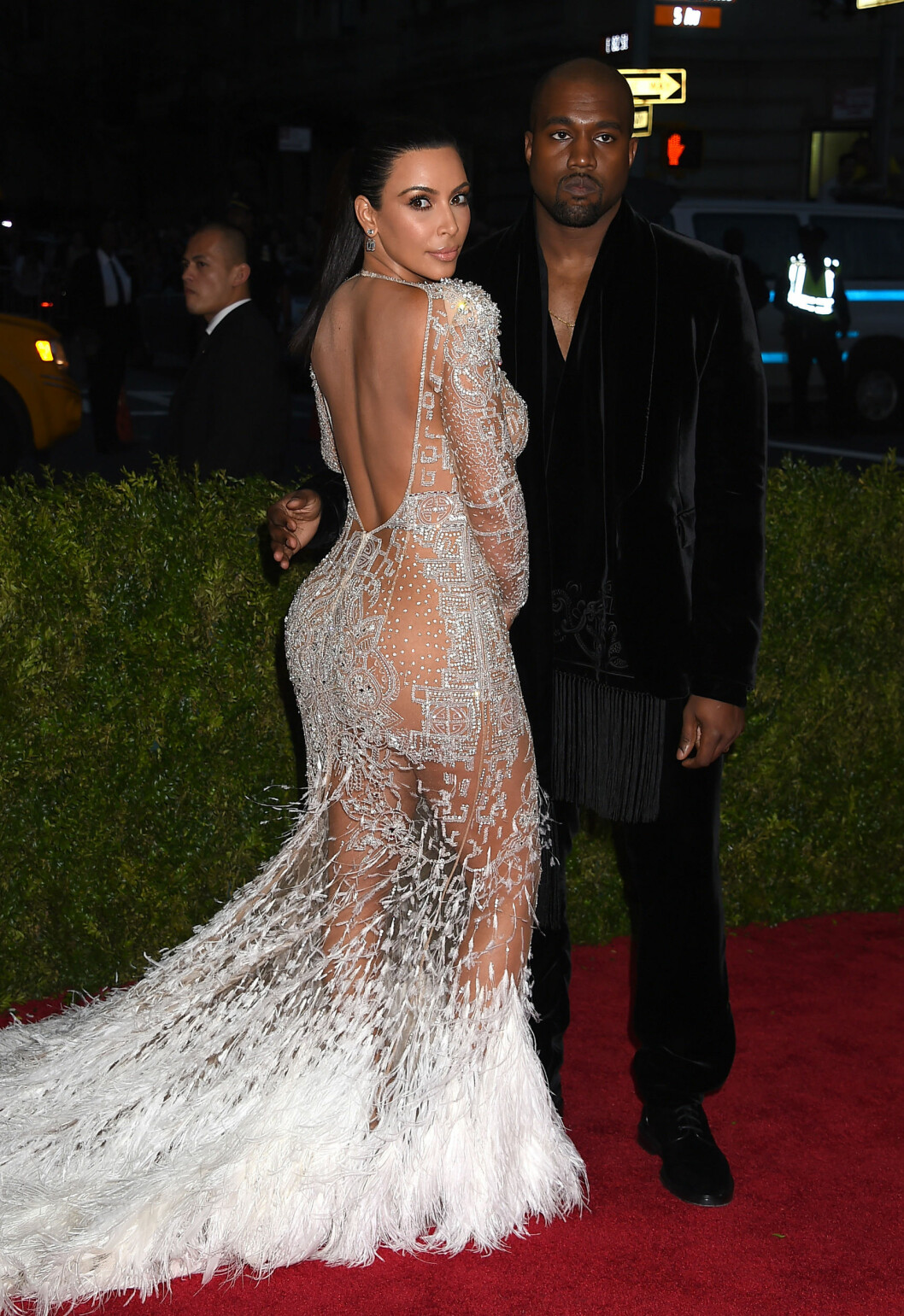 MEKTIG PAR: Det er ingen tvil om at reality-stjernen Kim Kardashian har fått en mer sofistikert stil etter at rapperen Kanye West kom på banen. Her fra den årlige Met-gallaen på The Metropolitan Museum of Art i New York tidligere i år. Foto: NTB Scanpix MEKTIG PAR: Det er ingen tvil om at reality-stjernen Kim Kardashian har fått en mer sofistikert stil etter at rapperen Kanye West kom på banen. Her fra den årlige Met-gallaen på The Metropolitan Museum of Art i New York tidligere i år. Foto: NTB Scanpix