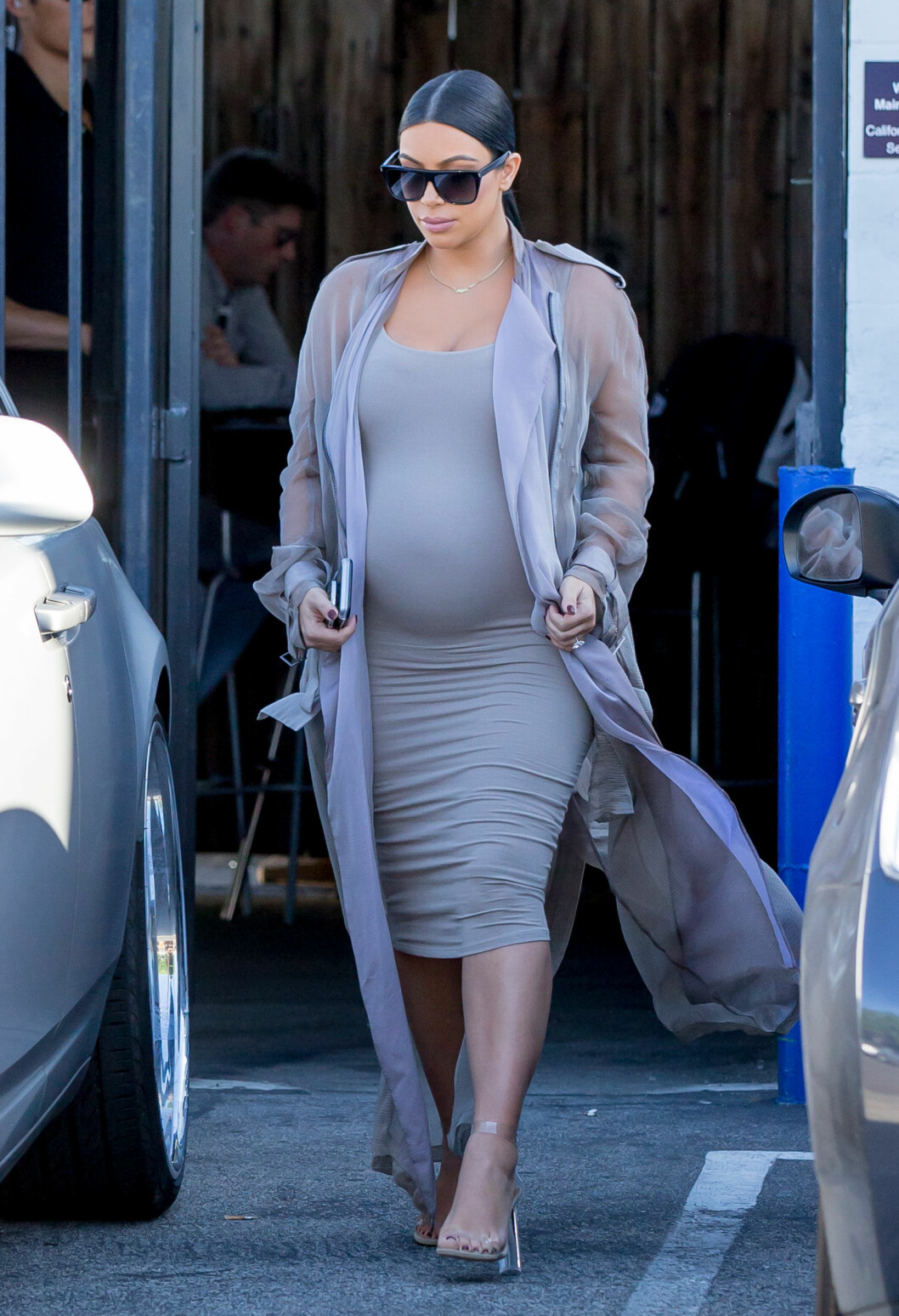 GRÅTT ER HOT: Kim Kardashian i Los Angeles. Foto: NTB Scanpix GRÅTT ER HOT: Kim Kardashian i Los Angeles. Foto: NTB Scanpix