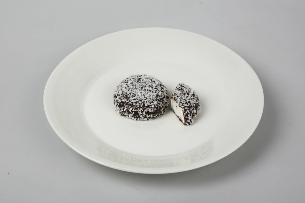 <strong>KOKOSBOLLER ER GLUTENFRIE:</strong> Det positive er at de fleste kokosboller er gluten- og laktosefrie. Til gjengjeld inneholder de en god del sukker og stivelse. Foto: VG <strong>KOKOSBOLLER ER GLUTENFRIE:</strong> Det positive er at de fleste kokosboller er gluten- og laktosefrie. Til gjengjeld inneholder de en god del sukker og stivelse. Foto: VG