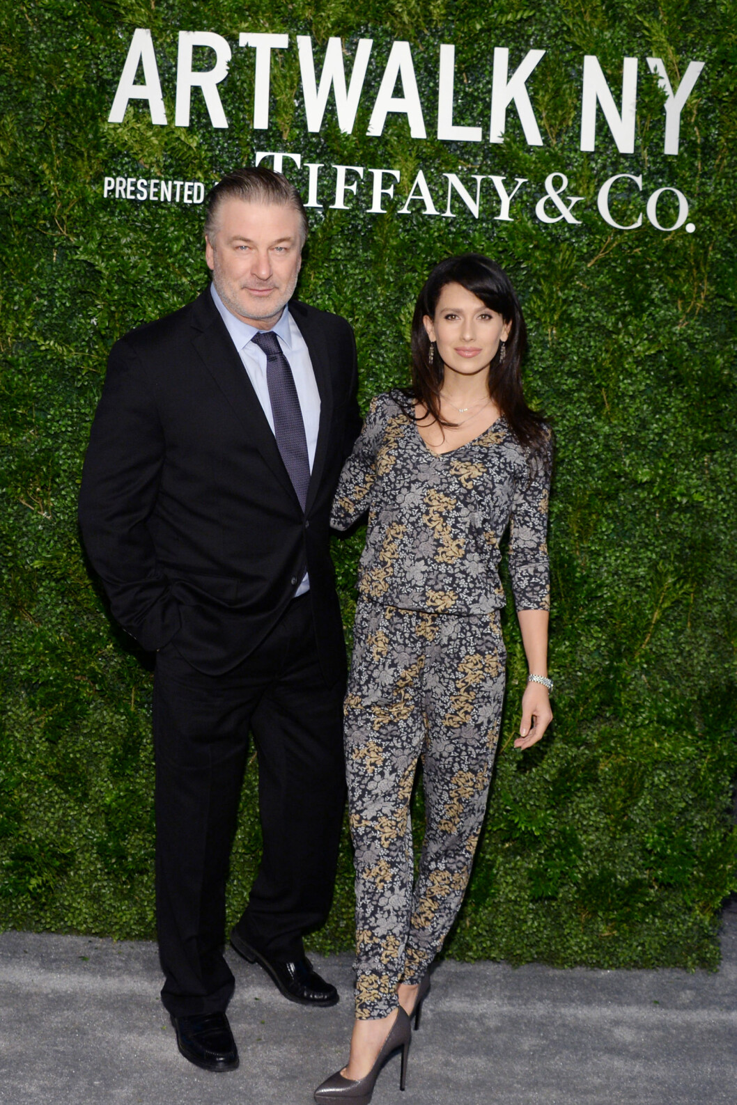 26 ÅRS FORSKJELL: Skuespiller Alec Baldwin (57) har funnet lykken med den spanske yogalæreren Hilaria Baldwin (31). De har to barn sammen. Foto: NTB Scanpix 26 ÅRS FORSKJELL: Skuespiller Alec Baldwin (57) har funnet lykken med den spanske yogalæreren Hilaria Baldwin (31). De har to barn sammen. Foto: NTB Scanpix