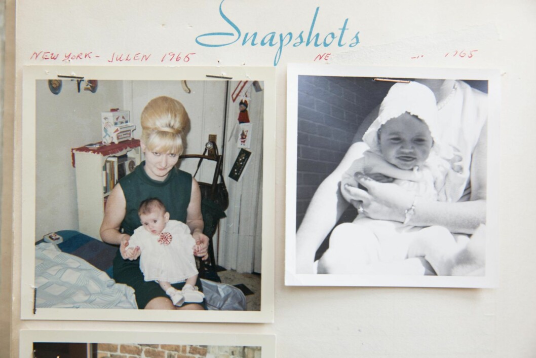 <strong>LITEN BABY:</strong> Ditte med moren Grete rett etter ankomsten til Danmark. Foto: All Over Press <strong>LITEN BABY:</strong> Ditte med moren Grete rett etter ankomsten til Danmark. Foto: All Over Press