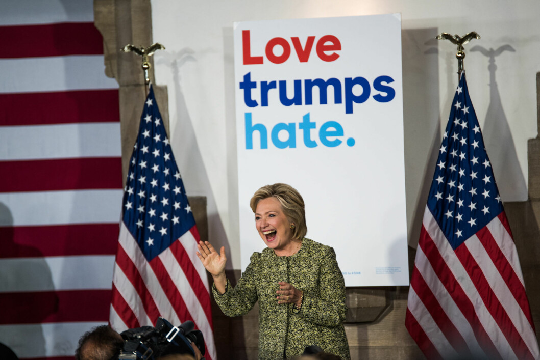 USAs NESTE PRESIDENT?: Tirsdag 8. november avgjør det amerikanske folket om det er den tidligere presidentfruen Hillary Clinton som blir USAs 45. president. I så fall blir hun den første kvinnelige presidenten landet har hatt noen gang. Foto: NTB Scanpix USAs NESTE PRESIDENT?: Tirsdag 8. november avgjør det amerikanske folket om det er den tidligere presidentfruen Hillary Clinton som blir USAs 45. president. I så fall blir hun den første kvinnelige presidenten landet har hatt noen gang. Foto: NTB Scanpix