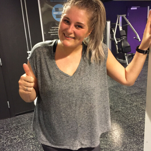 <strong>FORNØYD:</strong> Selv om jeg er enig med ekspertene om at svettejakken ikke gir resultatene som den lover, kaster jeg den ikke med det første. Foto: Privat <strong>FORNØYD:</strong> Selv om jeg er enig med ekspertene om at svettejakken ikke gir resultatene som den lover, kaster jeg den ikke med det første. Foto: Privat
