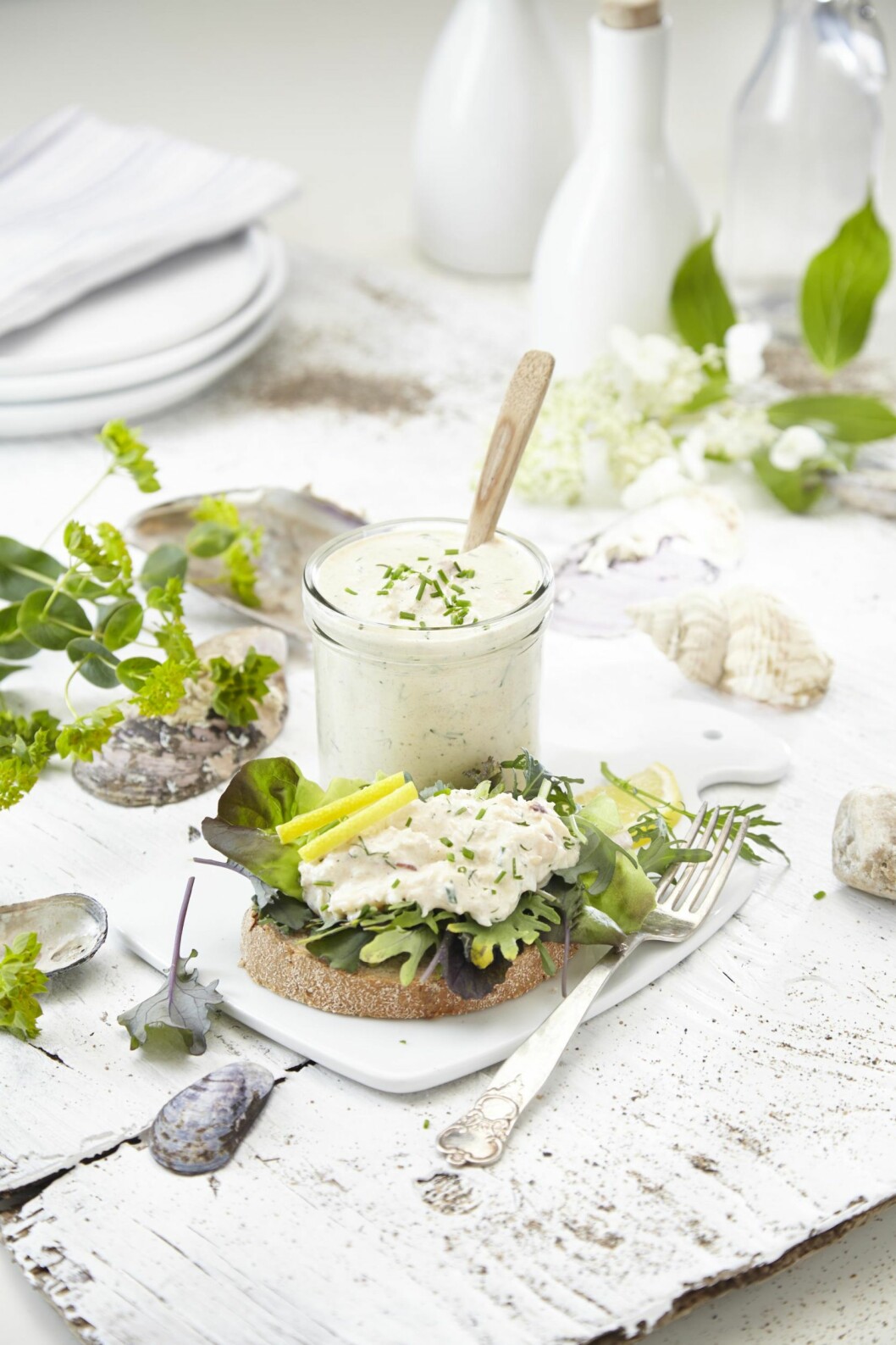 SKAGENRØRE MED KRABBE: Skagenrøre er veldig populært og kan kjøpes mange steder. Men den aller beste lager du selv. Foto: Synøve Dreyer SKAGENRØRE MED KRABBE: Skagenrøre er veldig populært og kan kjøpes mange steder. Men den aller beste lager du selv. Foto: Synøve Dreyer