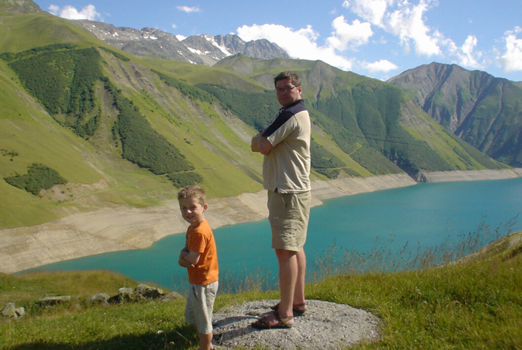FAR OG SØNN: Erik og Arne på tur i Alpene, 2800 meter over havet.
Foto: Privat FAR OG SØNN: Erik og Arne på tur i Alpene, 2800 meter over havet.
Foto: Privat