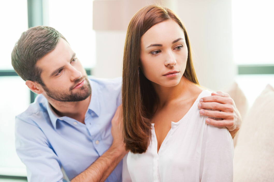 VOND FØLELSE: Sjalusi er en følelse vi alle kan kjenne på i større eller mindre grad, selv om vi kanskje ikke alltid synes det er så innmari kult å innrømme. Foto: Shutterstock / g-stockstudio VOND FØLELSE: Sjalusi er en følelse vi alle kan kjenne på i større eller mindre grad, selv om vi kanskje ikke alltid synes det er så innmari kult å innrømme. Foto: Shutterstock / g-stockstudio