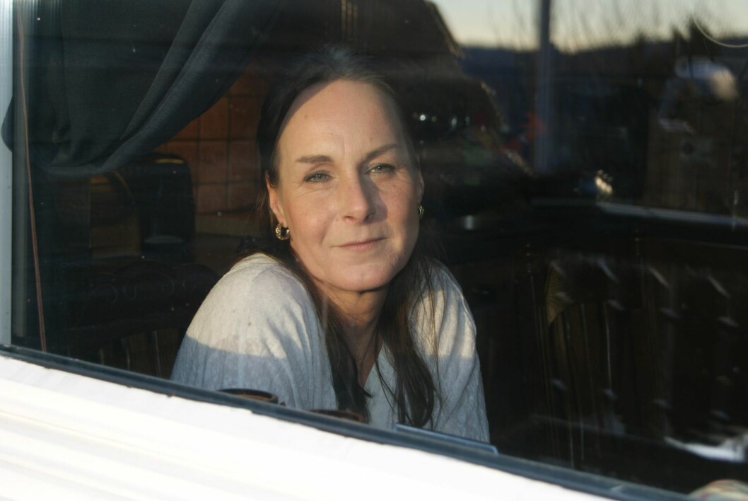 BLE REDDET: – Vi hadde det kjempefint sammen til å begynne med, forteller Veronica. Hun fikk hjelp av naboen da eksen gikk løs på henne. Foto: Anne Lene Johnsen BLE REDDET: – Vi hadde det kjempefint sammen til å begynne med, forteller Veronica. Hun fikk hjelp av naboen da eksen gikk løs på henne. Foto: Anne Lene Johnsen