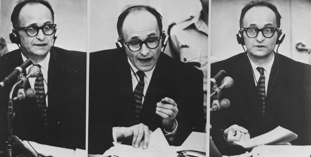 DØDENS ANSIKT: Tyske Adolf Eichmann var de som hadde hovedansvar for logistikken bak etableringen og utviklingen av de mange konsentrasjonsleirene rundt om i Europa på slutten av 1930-tallet og utover andre verdenskrig. Her er han fotografert under rettsmøtet i Tel Aviv sommeren 1961. I desember samme år ble han dømt til døden. Foto: NTB Scanpix DØDENS ANSIKT: Tyske Adolf Eichmann var de som hadde hovedansvar for logistikken bak etableringen og utviklingen av de mange konsentrasjonsleirene rundt om i Europa på slutten av 1930-tallet og utover andre verdenskrig. Her er han fotografert under rettsmøtet i Tel Aviv sommeren 1961. I desember samme år ble han dømt til døden. Foto: NTB Scanpix