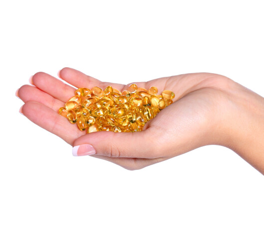 DYRE: Omega-3 kapsler har god holdbarhet, men ulempen er at du må tygge på dem for å finne ut om de er harske. De er også mye dyrere enn flytende tran og et bra alternativ for dem som ikke liker transmaken. Foto: Fotolia DYRE: Omega-3 kapsler har god holdbarhet, men ulempen er at du må tygge på dem for å finne ut om de er harske. De er også mye dyrere enn flytende tran og et bra alternativ for dem som ikke liker transmaken. Foto: Fotolia