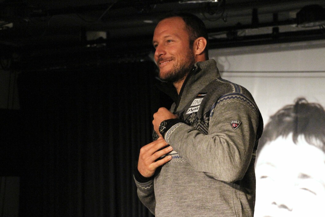 IKKE SÅ OPPTATT AV MOTE: Aksel Lund Svindal foretrekker helst skjorter eller gensere med glidelås. Foto: KK.no IKKE SÅ OPPTATT AV MOTE: Aksel Lund Svindal foretrekker helst skjorter eller gensere med glidelås. Foto: KK.no