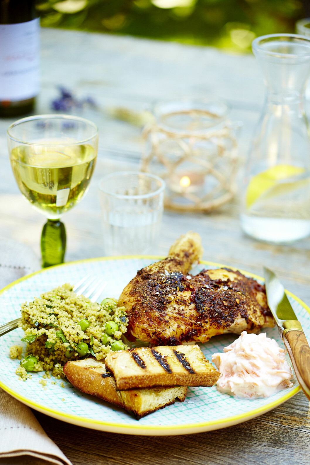 <strong>SMAKFULLT:</strong> I denne oppskriften står de lekre smakene i kø. Koriander, chili, spisskummen, basilikum og hvitløk. Kan det bli bedre? Foto: All Over Press <strong>SMAKFULLT:</strong> I denne oppskriften står de lekre smakene i kø. Koriander, chili, spisskummen, basilikum og hvitløk. Kan det bli bedre? Foto: All Over Press