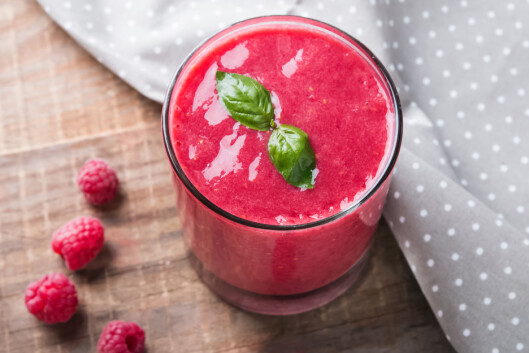 SMOOTHIE: Selv om det ikke nødvendigvis er så fristende å spise noe når du er kvalm, er det likevel lurt å få i seg noe etter en tøff trening - for eksempel en smoothie. Foto: Diana Vyshniakova - Fotolia SMOOTHIE: Selv om det ikke nødvendigvis er så fristende å spise noe når du er kvalm, er det likevel lurt å få i seg noe etter en tøff trening - for eksempel en smoothie. Foto: Diana Vyshniakova - Fotolia