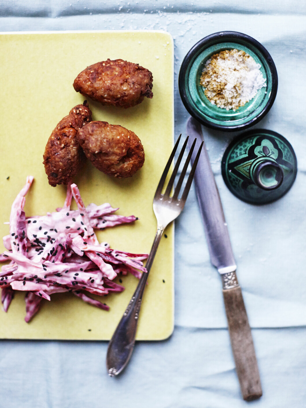 KOSEMAT: Er du også glad i en god falafel med sprø skorpe og som er myk inni? Det er skikkelig kosemat, som er enkel å spise med fingrene. Foto: All Over Press Denmark KOSEMAT: Er du også glad i en god falafel med sprø skorpe og som er myk inni? Det er skikkelig kosemat, som er enkel å spise med fingrene. Foto: All Over Press Denmark