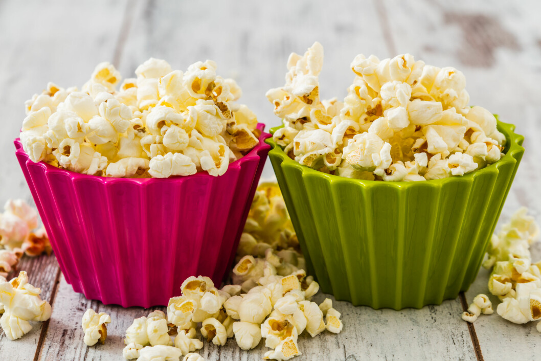 LITT SUNNERE SNACKS: Dersom du er opptatt av kalorier, men har lyst til å kose deg bør du gå for popcorn eller saltstenger. Foto: OZMedia - Fotolia LITT SUNNERE SNACKS: Dersom du er opptatt av kalorier, men har lyst til å kose deg bør du gå for popcorn eller saltstenger. Foto: OZMedia - Fotolia
