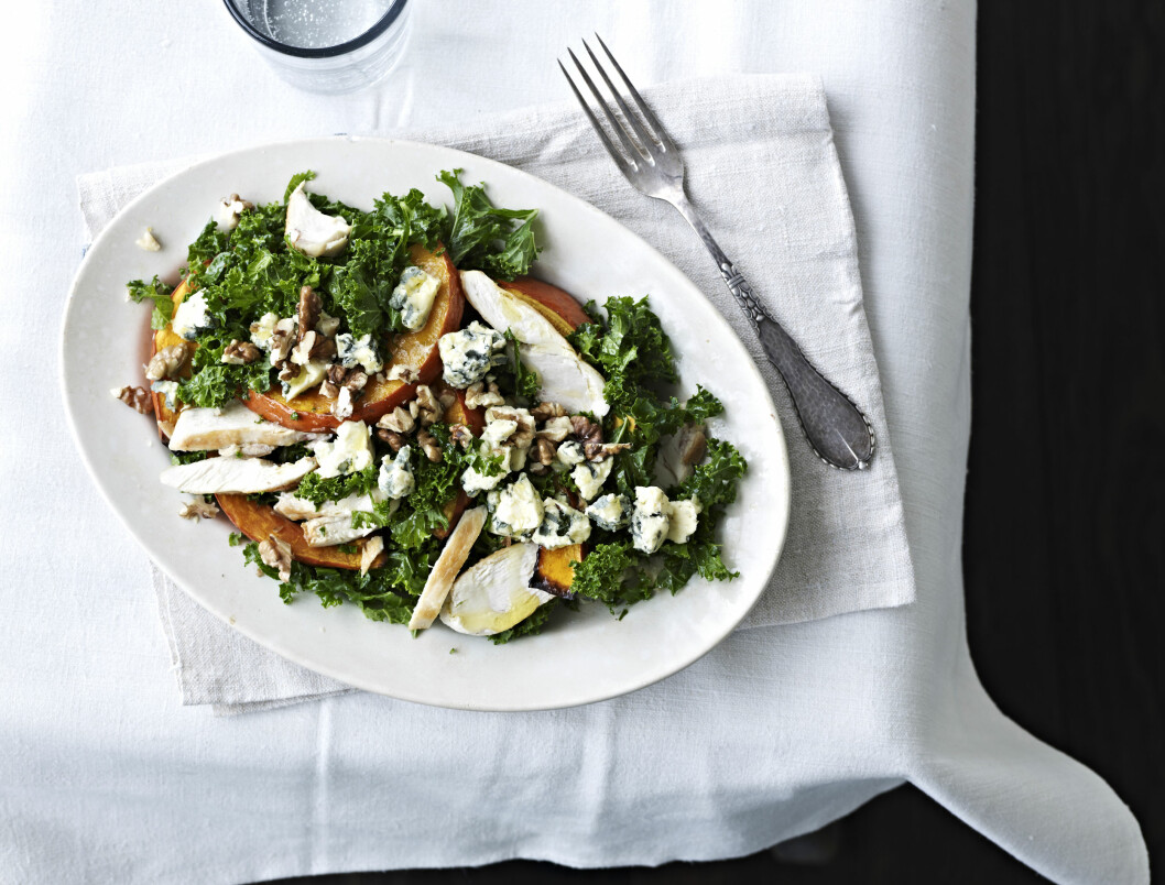 TIPS: Liker du ikke blåmuggost, kan du bruke parmesan i stedet. Foto: All Over Press TIPS: Liker du ikke blåmuggost, kan du bruke parmesan i stedet. Foto: All Over Press