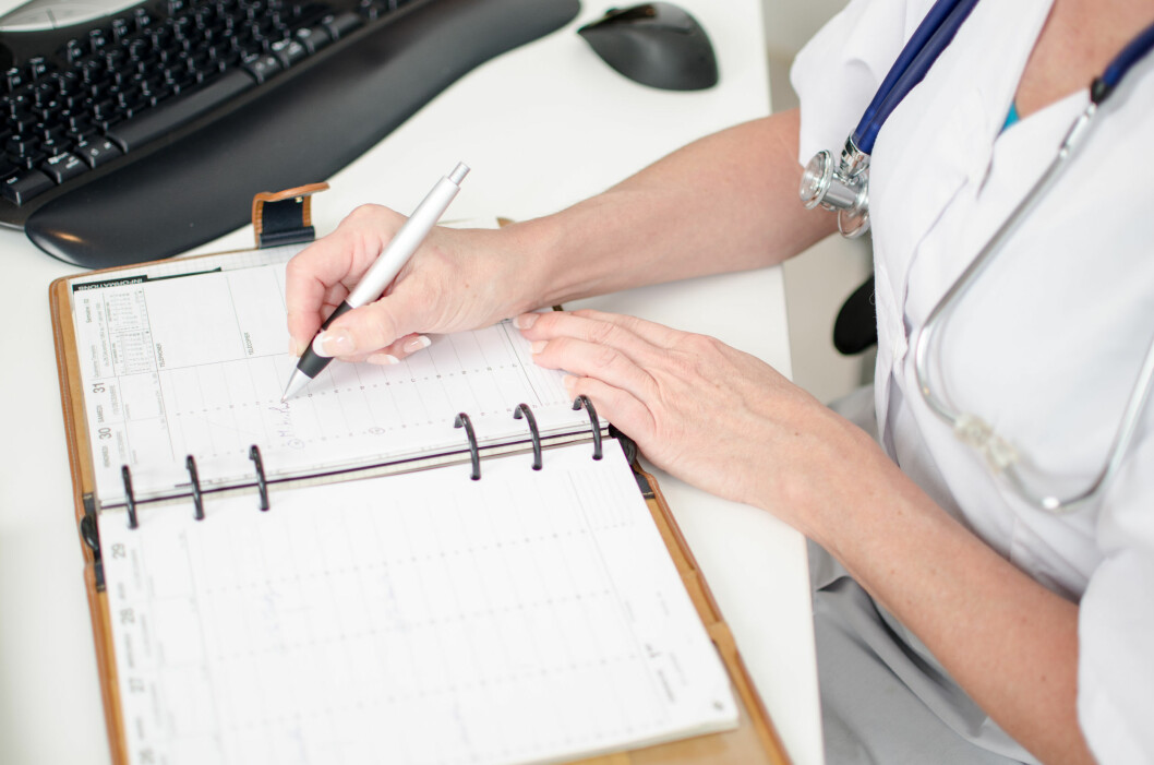 <strong>TIMEBESTILLING:</strong> - Det er viktig at folk tar kontakt når de føler behov, sier leder i allmennlegeforeningen. Foto: Fotolia <strong>TIMEBESTILLING:</strong> - Det er viktig at folk tar kontakt når de føler behov, sier leder i allmennlegeforeningen. Foto: Fotolia