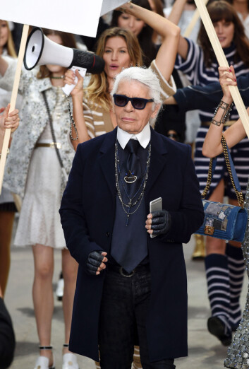 HAR VISNING SAMME TID SOM VICTORIA'S SECRET: Og det er for Karl Lagerfeld de største modellene vil gå visning... Foto: REX/David Fisher/All Over Press HAR VISNING SAMME TID SOM VICTORIA'S SECRET: Og det er for Karl Lagerfeld de største modellene vil gå visning... Foto: REX/David Fisher/All Over Press