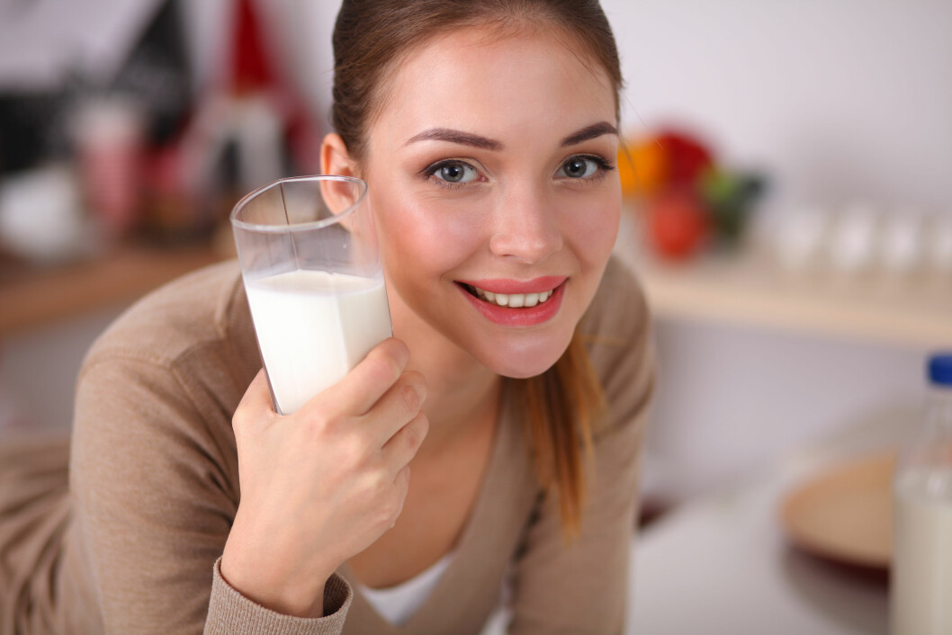 DRIKK ET GLASS TIL FROKOST: Tidligere studier har vist at det å drikke ett til to glass melk om dagen, eller få i seg mellom fem og seks meieriprodukter i uka, er bra for hjernens funksjonsevne. Foto: s_l - Fotolia DRIKK ET GLASS TIL FROKOST: Tidligere studier har vist at det å drikke ett til to glass melk om dagen, eller få i seg mellom fem og seks meieriprodukter i uka, er bra for hjernens funksjonsevne. Foto: s_l - Fotolia