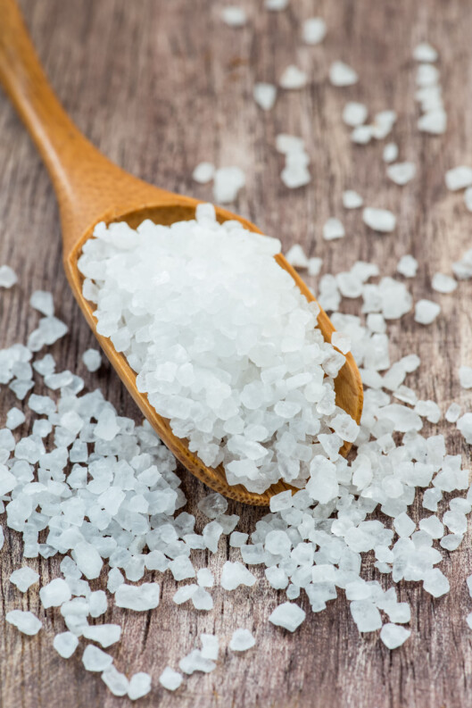 STRØSALT: Flaksalt og fingersalt smaker godt som topping. Her er det lett å salte for mye. Foto: Fotolia STRØSALT: Flaksalt og fingersalt smaker godt som topping. Her er det lett å salte for mye. Foto: Fotolia
