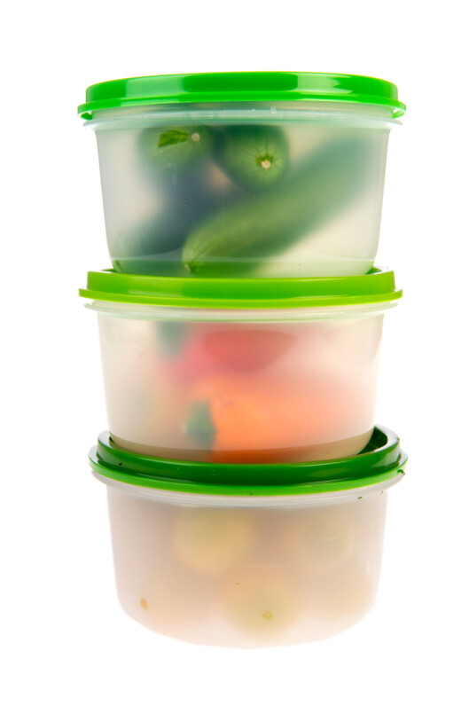 RYDDIG: Det må ikke alltid være plastposer. Bokser som er beregnet for å oppbevare mat kan også egne seg. Foto: YAY Media AS / Alamy/All Over Press RYDDIG: Det må ikke alltid være plastposer. Bokser som er beregnet for å oppbevare mat kan også egne seg. Foto: YAY Media AS / Alamy/All Over Press