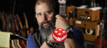 Steve Earle hyller Willie og Waylon & Co. Steve Earle hyller Willie og Waylon & Co.