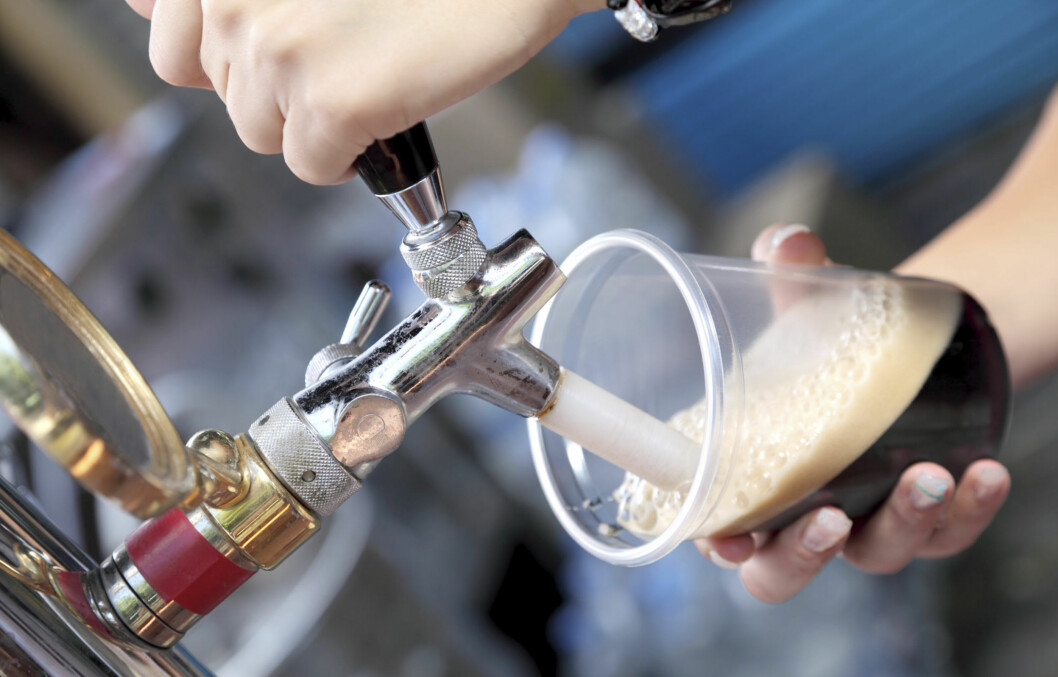 VELG ALKOHOLFRITT: Selv om alkoholholdig øl ikke er så bra - hverken før eller etter trening, kan alkoholfritt øl være akkurat hva du trenger! Foto: Fotolia VELG ALKOHOLFRITT: Selv om alkoholholdig øl ikke er så bra - hverken før eller etter trening, kan alkoholfritt øl være akkurat hva du trenger! Foto: Fotolia