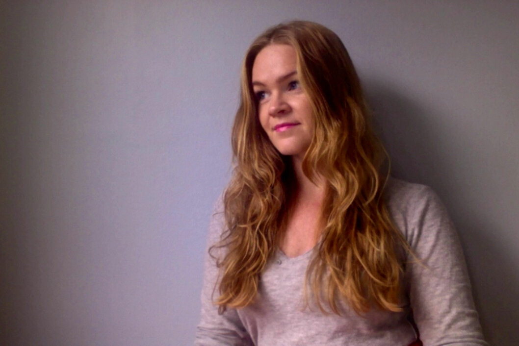 <strong>ETTER FEM UKER:</strong> Bølgene synes fortsatt fem uker etter behandlingen, men de må helt klart styles med en god del saltvannsspray for å komme til sin rett. Foto: Aina Kristiansen <strong>ETTER FEM UKER:</strong> Bølgene synes fortsatt fem uker etter behandlingen, men de må helt klart styles med en god del saltvannsspray for å komme til sin rett. Foto: Aina Kristiansen