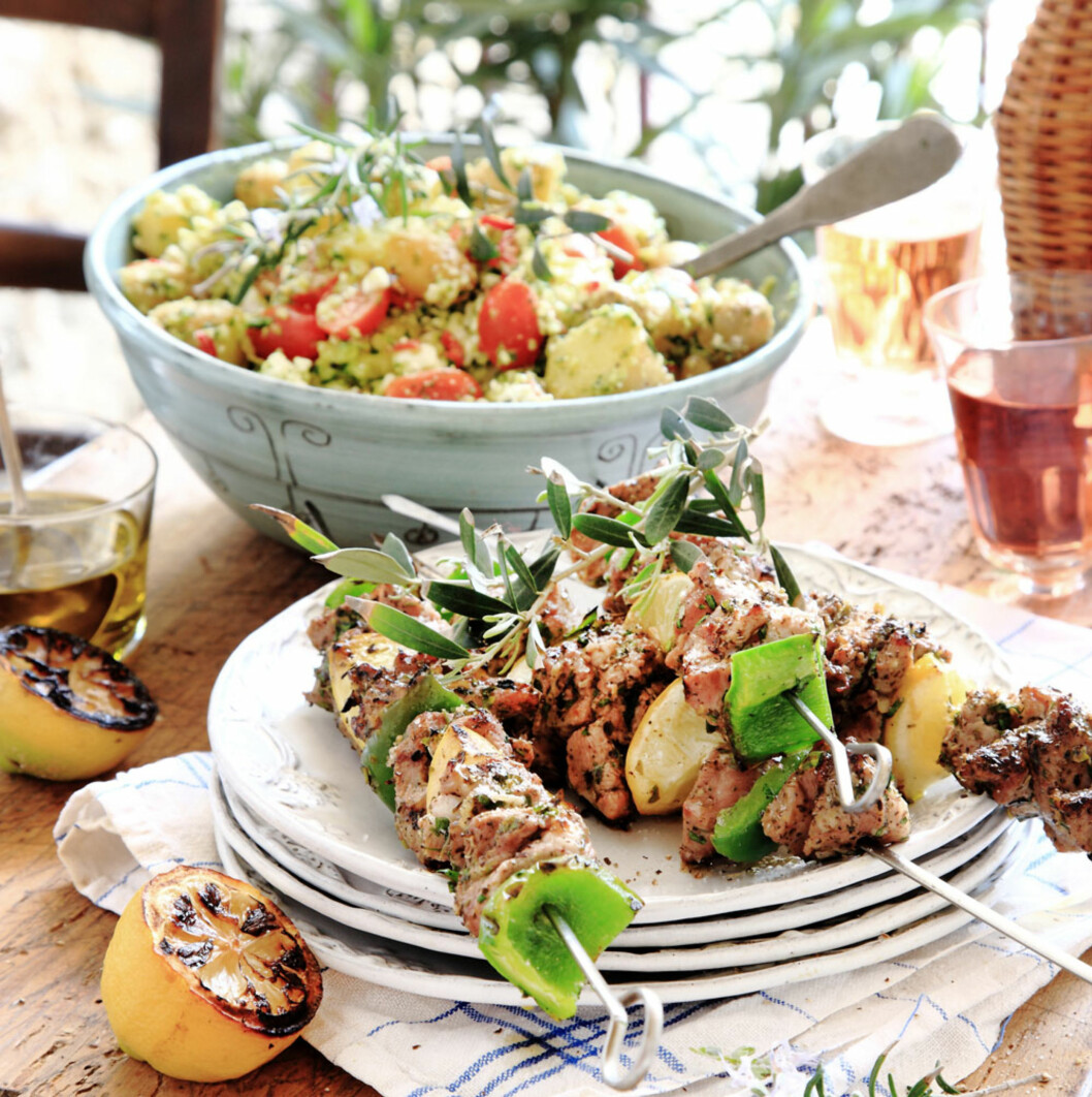 Souvlaki med fetapoteter Souvlaki med fetapoteter