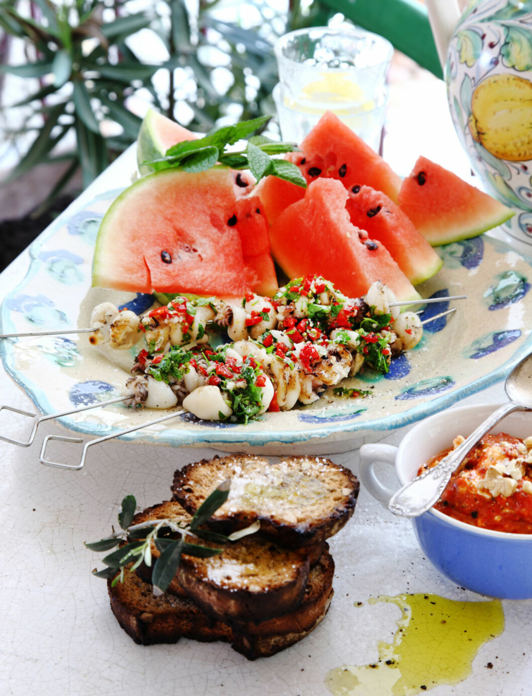 Grillet blekk sprut med paprikadipp Grillet blekk sprut med paprikadipp