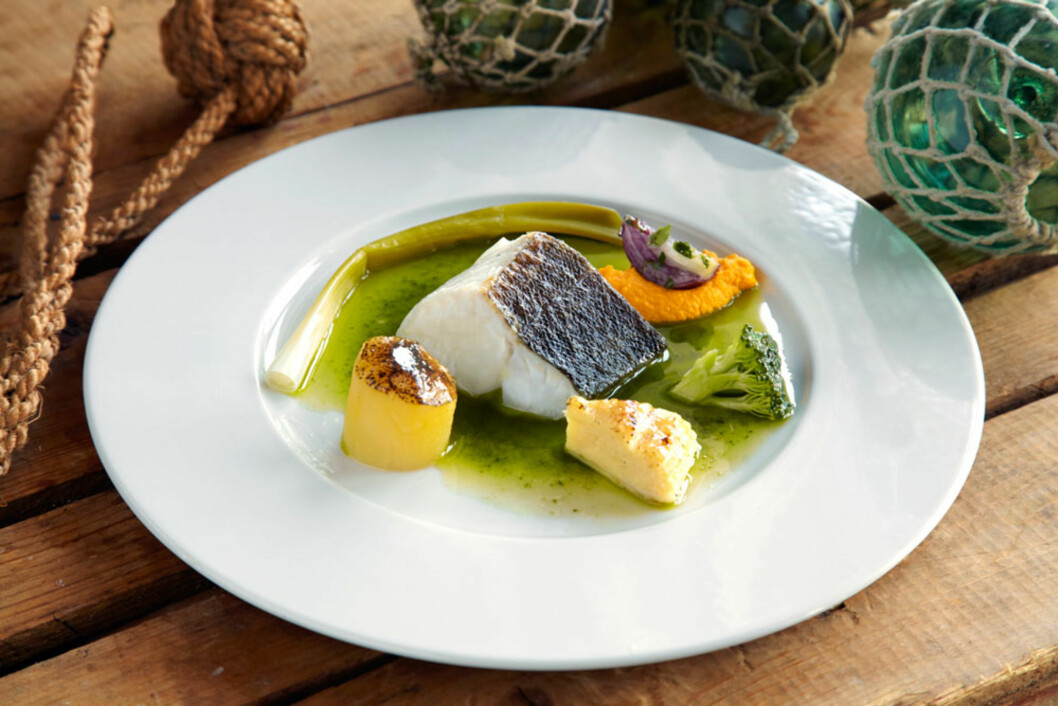 Stekt torskefilet med persillesmør Stekt torskefilet med persillesmør