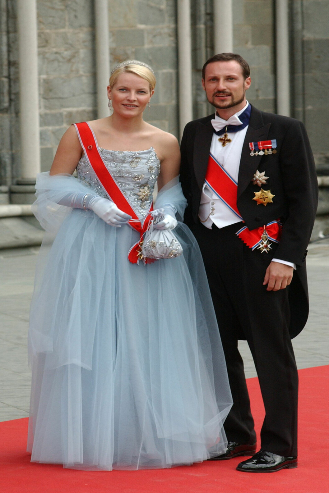 <strong>2002:</strong> Her er den vakre prinsessekjolen designet av Ove Harder Finseth. Foto: All Over Press <strong>2002:</strong> Her er den vakre prinsessekjolen designet av Ove Harder Finseth. Foto: All Over Press