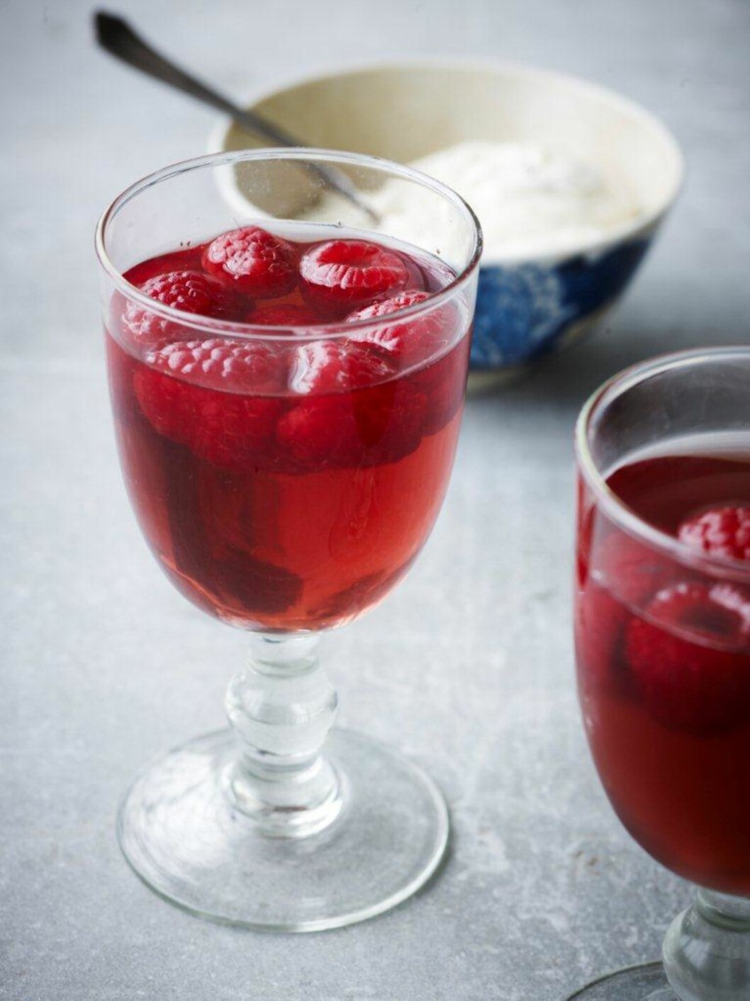 <strong>BARNEMAT FOR VOKSNE:</strong> Denne desserten er utrolig frisk og deilig – med musserende vin i oppskriften. Foto: All Over Press <strong>BARNEMAT FOR VOKSNE:</strong> Denne desserten er utrolig frisk og deilig – med musserende vin i oppskriften. Foto: All Over Press