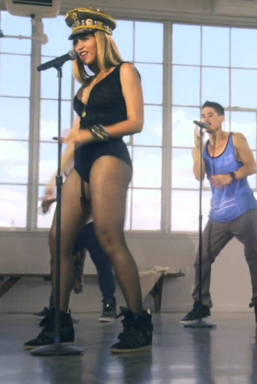 Også Beyoncé liker skoene, og brukte dem i musikkvideoen til "Love on Top". Foto: All Over Press Også Beyoncé liker skoene, og brukte dem i musikkvideoen til "Love on Top". Foto: All Over Press