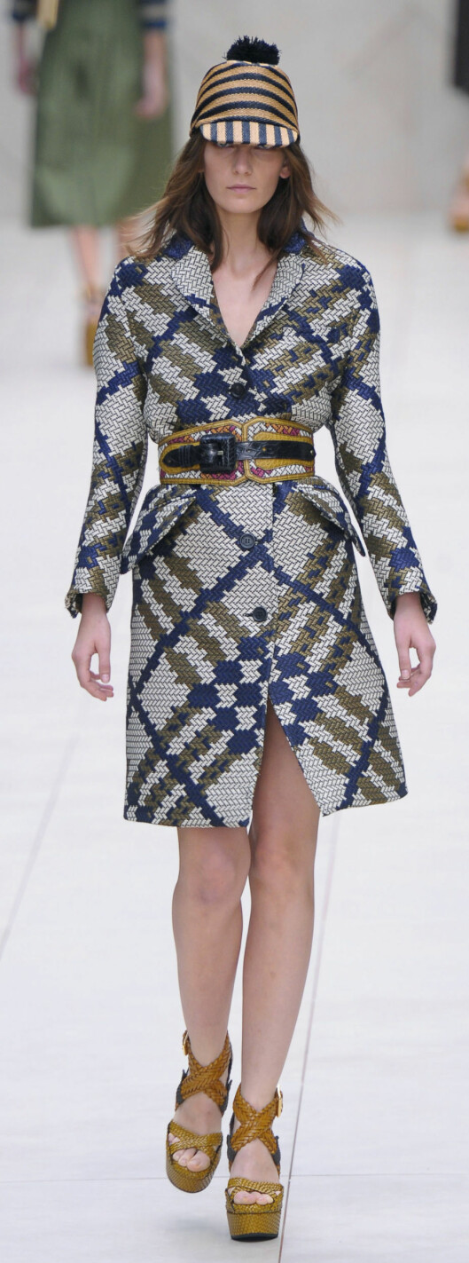 I TWEED: Burberry Prorsum, vår- og sommer 2012. Foto: All Over Press I TWEED: Burberry Prorsum, vår- og sommer 2012. Foto: All Over Press