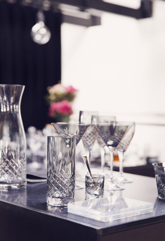 KRYSTALLGLASS: Føreløpig er det de 1940-tallsinspirerte glassene som er mest kjent fra Bagger-sortimentet, men nå satser selskapet på flere ting til hjemmet. Foto: Foto: Yvonne Wilhelmsen KRYSTALLGLASS: Føreløpig er det de 1940-tallsinspirerte glassene som er mest kjent fra Bagger-sortimentet, men nå satser selskapet på flere ting til hjemmet. Foto: Foto: Yvonne Wilhelmsen