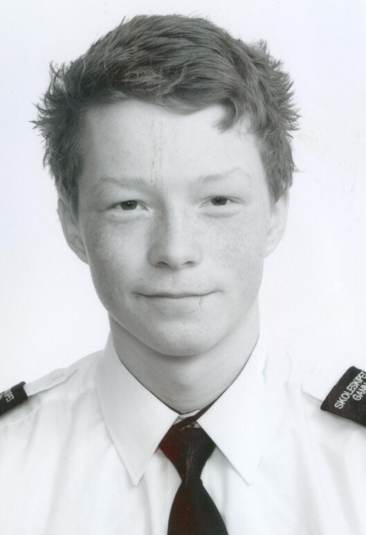 TOK SELVMORD: I snitt begår seks norske menn mellom 20 og 30 år selvmord hver måned. Én av dem var Aleksander, som tok sitt eget liv da han var 21 år. Foto: Privat. TOK SELVMORD: I snitt begår seks norske menn mellom 20 og 30 år selvmord hver måned. Én av dem var Aleksander, som tok sitt eget liv da han var 21 år. Foto: Privat.